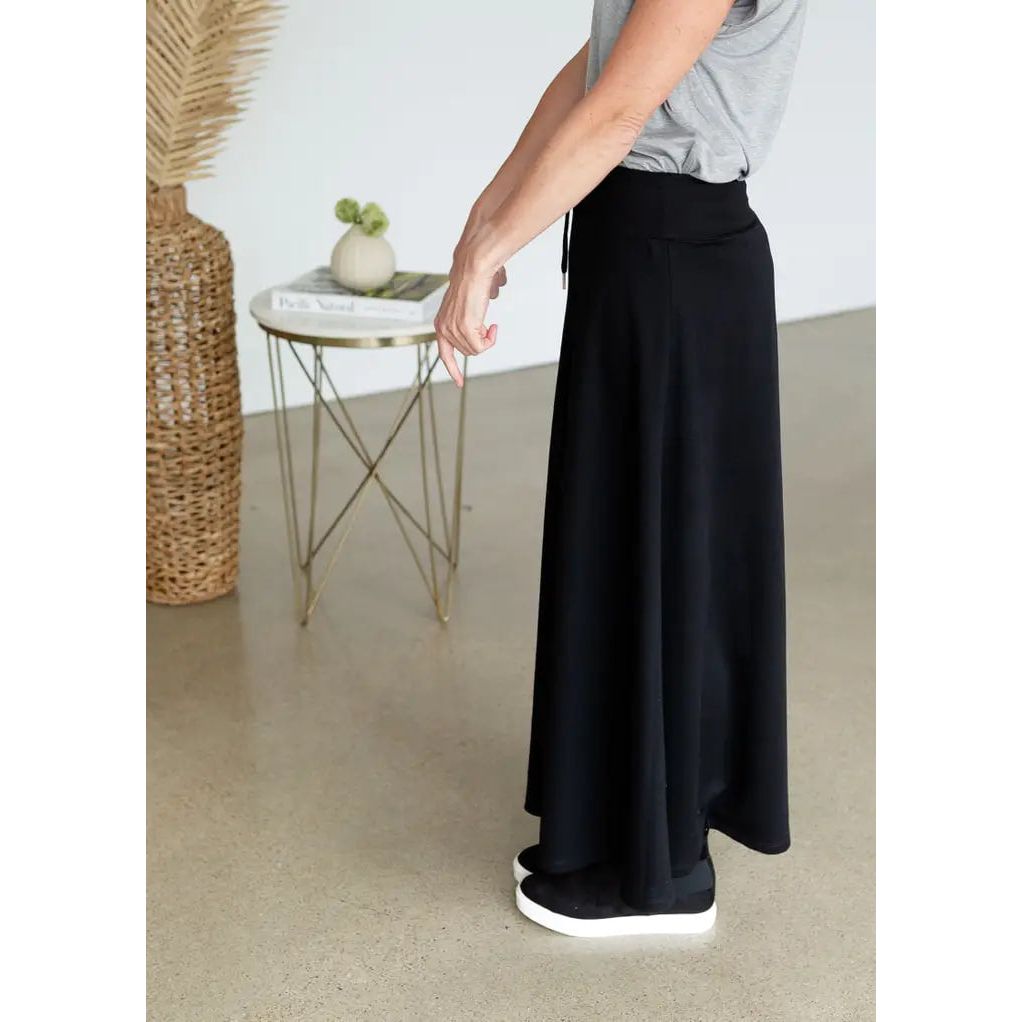 Long Black/Gray Knit A-Line Skirt